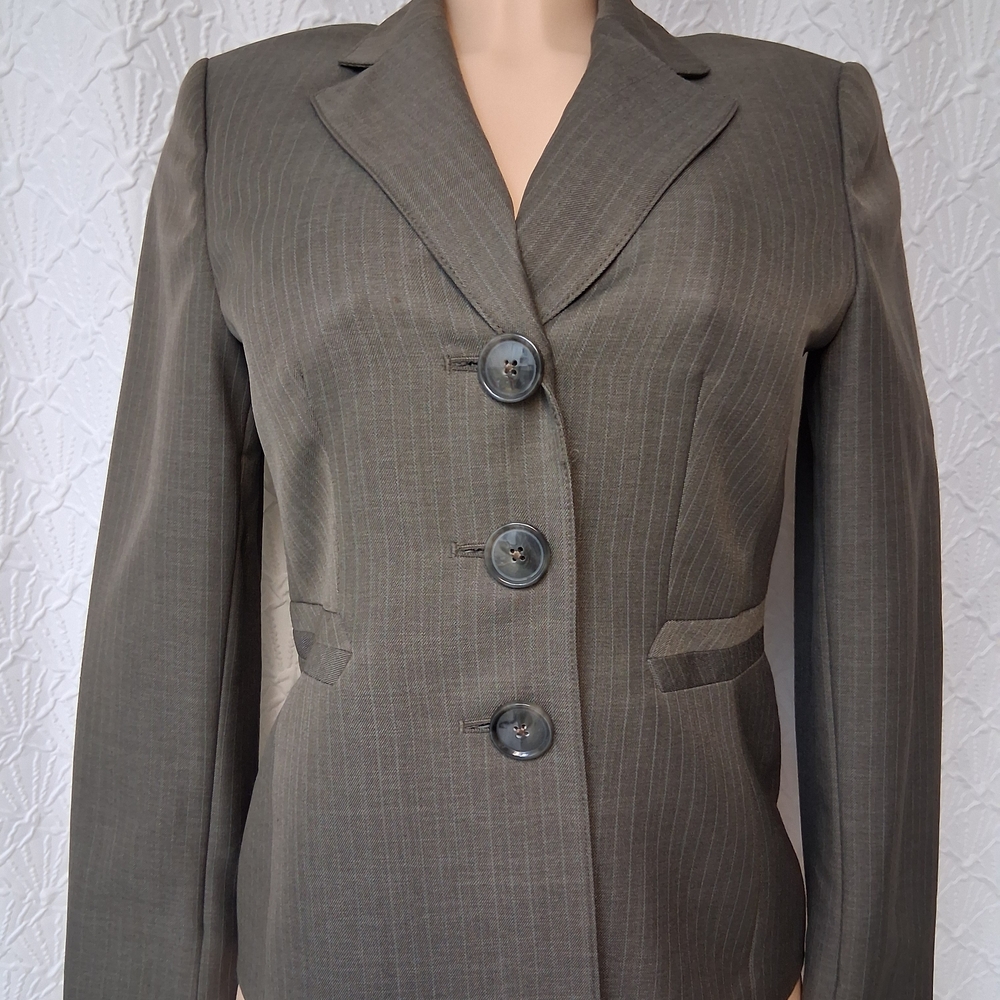 Evan Picone Sophisticated Women's Brown Suit Jacket  blazer - Picture 3 of 16
